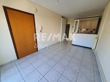 Studio 28sqm for rent-Volos » Analipsi