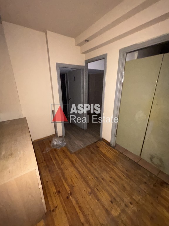 Κατάστημα 300 τ.μ. προς ενοικίαση, Βάρη - Βάρκιζα