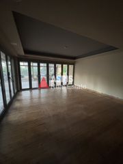 Κατάστημα 300 τ.μ. για ενοικίαση, Αθήνα - Νότια Προάστια, Βάρη- Βάρκιζα-thumb-1