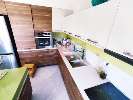Apartment 178sqm for rent-Gazi