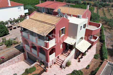 Μονοκατοικία 330τ.μ. για πώληση-Μολάοι