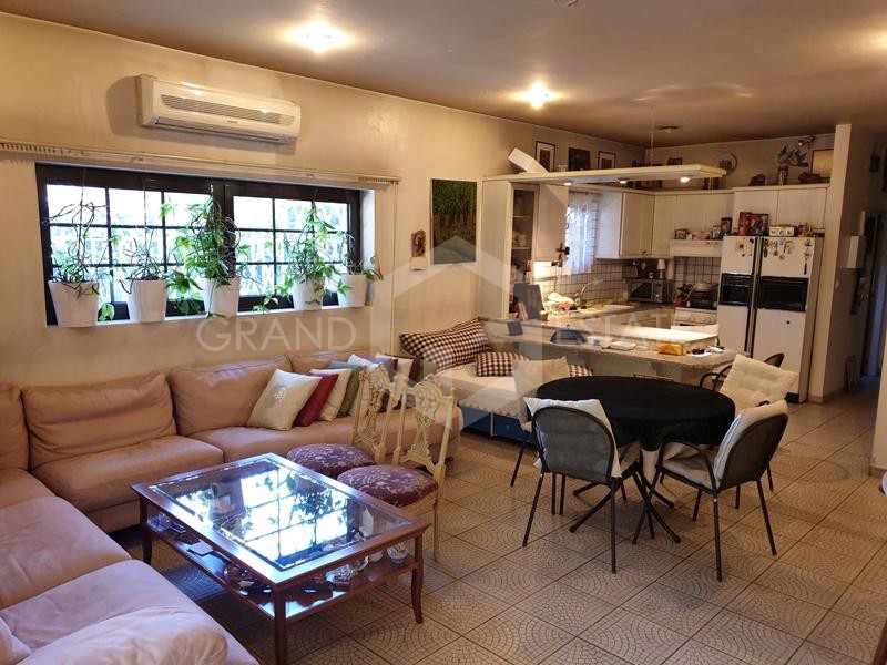 Μονοκατοικία 270 τ.μ. προς πώληση, Εθνικιστών και Αναπήρων Πολέμου