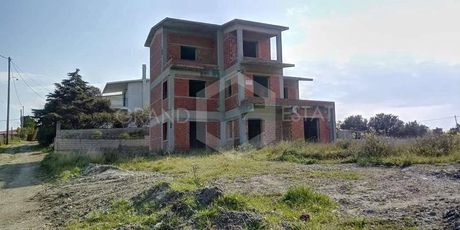 Μεζονέτα 193τ.μ. για πώληση-Κερατέα » Μητροπήσι