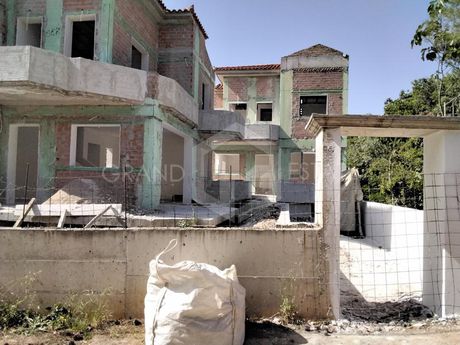 Μεζονέτα 240τ.μ. για πώληση-Άνοιξη » Κέντρο