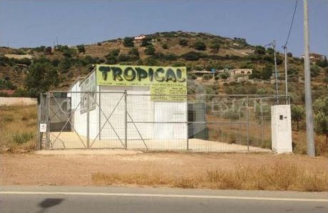 Οικόπεδο 1.700τ.μ. για πώληση-Κερατέα » Κέντρο