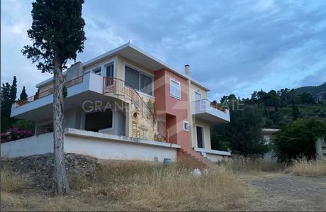 Μονοκατοικία 240τ.μ. για πώληση-Ξυλόκαστρο » Άνω λουτρό