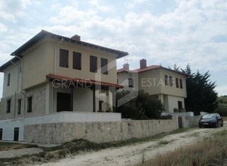 Apartment 140 sqm for sale
