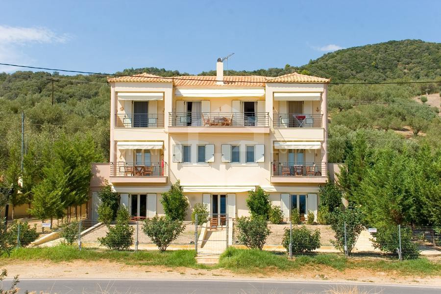 Κτίριο 264 τ.μ. προς πώληση, Λουτρά Γιάλτρων