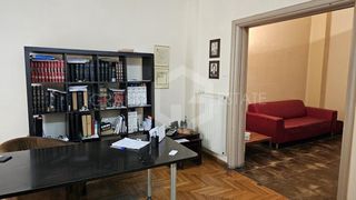 Κτίριο 296 τ.μ. για πώληση, Πειραιάς, Αγία Σοφία-thumb-9