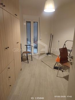 Studio 28sqm for rent-Exarchia - Neapoli » Neapoli Exarcheion
