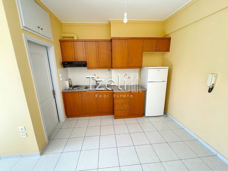 Studio 31sqm for rent-Patra » Kotroni