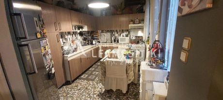 Επιχειρηματικό κτίριο 261τ.μ. για πώληση-Νίκαια