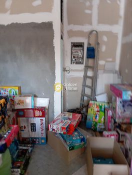 Store 17sqm for rent-Mpotsari