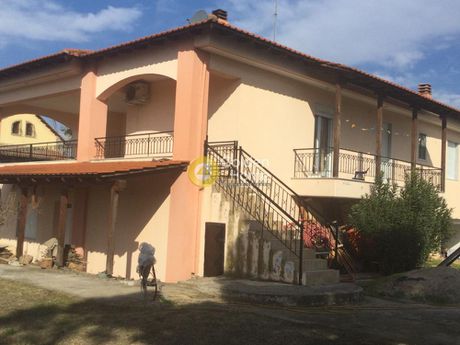 Apartment complex 720sqm for sale-Thermi » Nea Raidestos