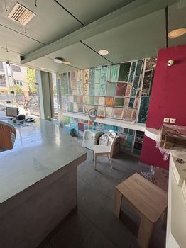 Store 340sqm for rent-Chalandri