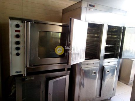 Business bulding 176sqm for rent-Spata » Center