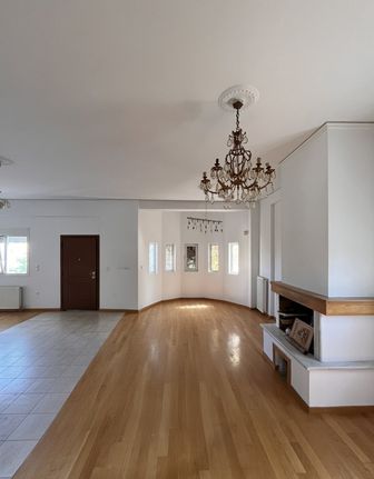 Maisonette 250 sqm for rent, Athens - East, Glika Nera