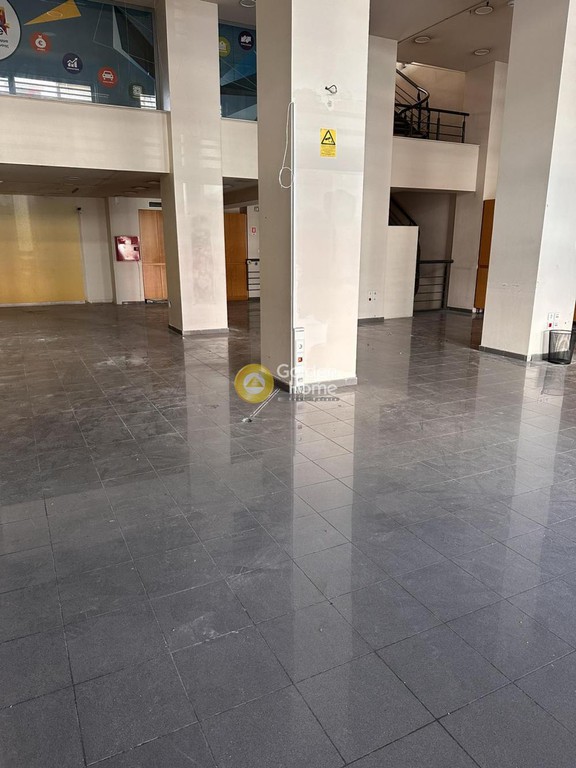 Γραφείο 500 τ.μ. πρός ενοικίαση, Πειραιάς - Προάστια, Νίκαια