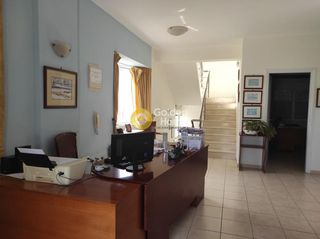 Επιχειρηματικό κτίριο 225 τ.μ. για πώληση