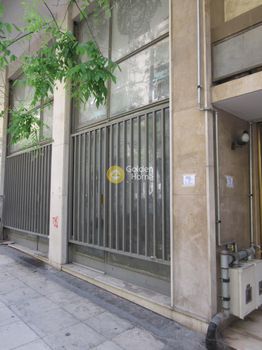 Κατάστημα 70τ.μ. για πώληση-Αττική » Πλατεία αττικής
