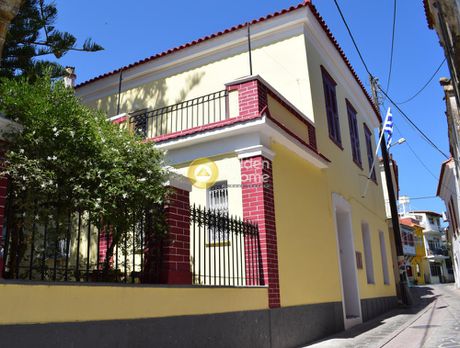Business bulding 222sqm for sale-Samos » Karlovasi