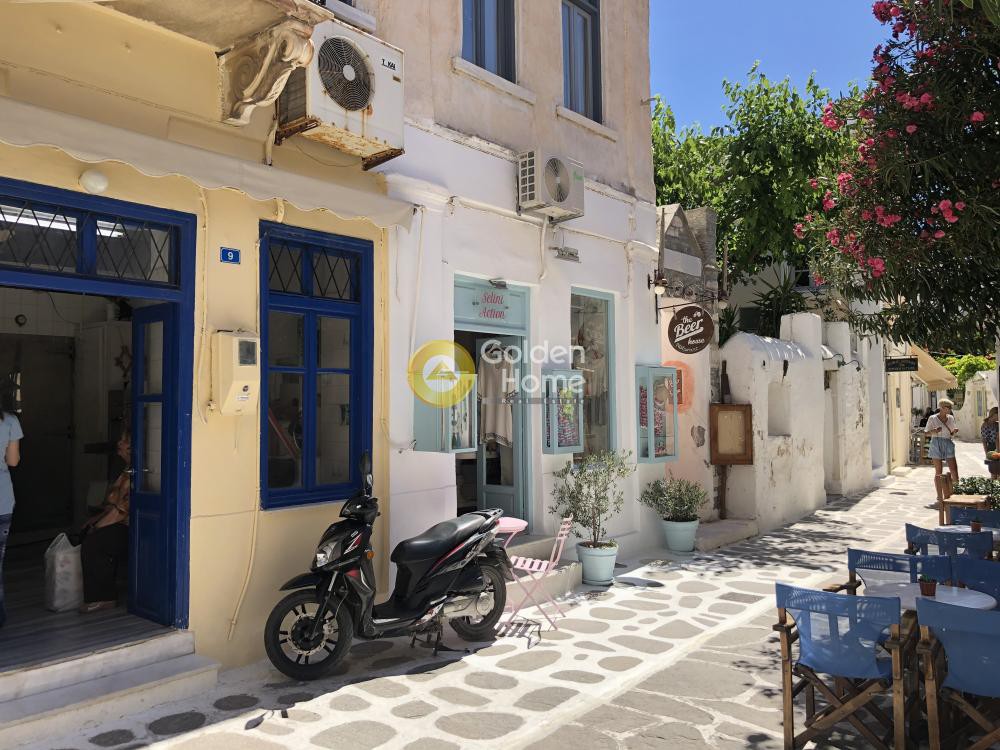 Κτίριο 360 τ.μ. προς πώληση, Παροικιά