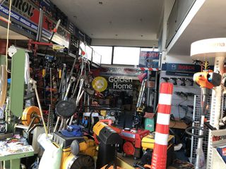 Επιχειρηματικό κτίριο 700 τ.μ. για πώληση
