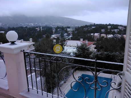 Apartment 160sqm for sale-Stamata » Center