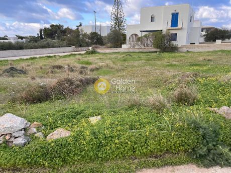 Land plot 723sqm for sale-Paros » Aliki