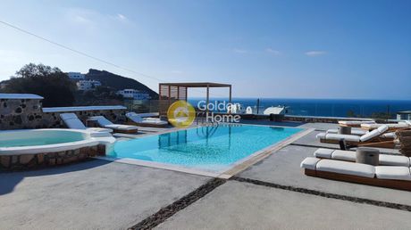 Business 310sqm for sale-Santorini » Thira
