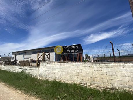 Industrial space 2.800 sqm for sale