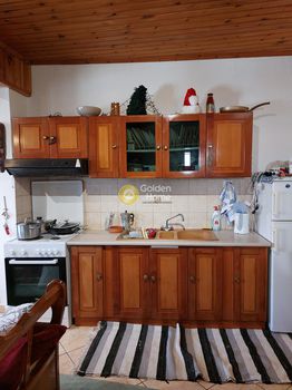 Συγκρότημα διαμερισμάτων 229τ.μ. για πώληση-Παρνασσός » Επτάλοφος
