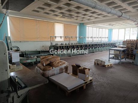 Επιχειρηματικό κτίριο 1.415τ.μ. για πώληση-Ζεφύρι