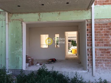 Business bulding 200 sqm for sale