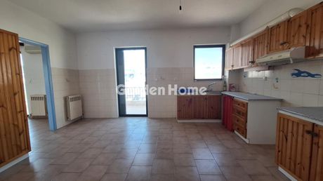 Apartment 133sqm for sale-Spata » Center