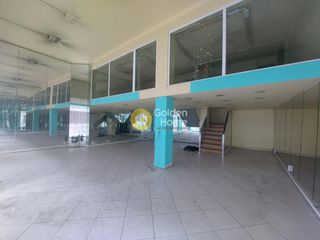 Κατάστημα 93 τ.μ. πρός ενοικίαση, Πειραιάς, Πειραιάς - Κέντρο-thumb-1