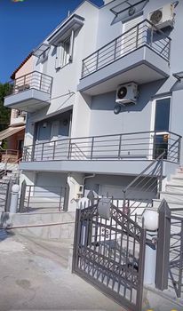 Maisonette 225 sqm for rent
