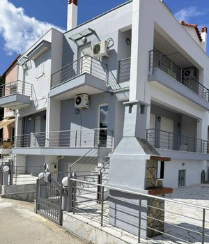Μεζονέτα 225 τ.μ. για ενοικίαση