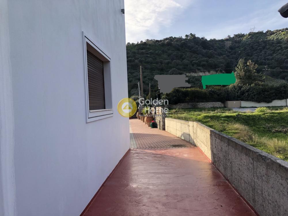 Κτίριο 611 τ.μ. προς πώληση, Σταυράκια
