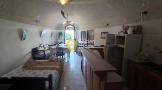 Συγκρότημα διαμερισμάτων 90 τ.μ. για ενοικίαση, Κυκλάδες, Σαντορίνη-thumb-5
