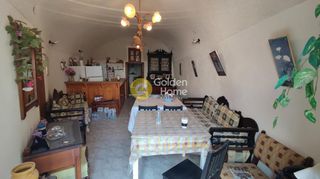 Συγκρότημα διαμερισμάτων 90 τ.μ. για ενοικίαση, Κυκλάδες, Σαντορίνη-thumb-3