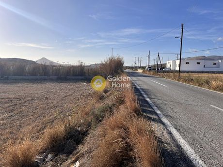 Αγροτεμάχια 5.042τ.μ. για πώληση-Πάρος » Ιστέρνι