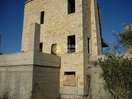 Συγκρότημα διαμερισμάτων 600 τ.μ. για πώληση