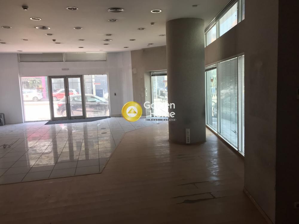 Κατάστημα 140 τ.μ. προς πώληση, Τρεις Γέφυρες