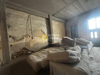 Κτίριο 240 τ.μ. για πώληση, Πειραιάς, Καστέλλα-thumb-11