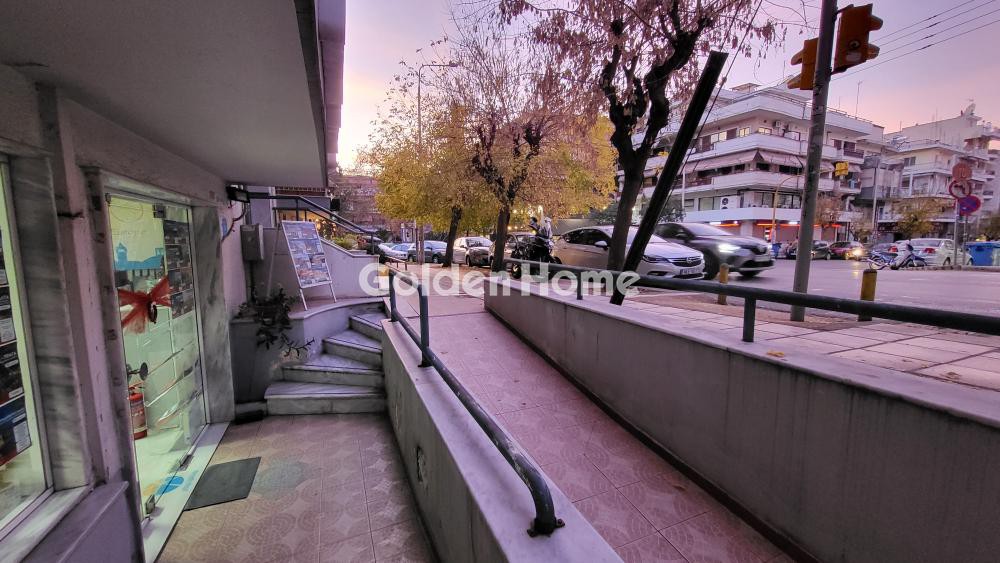 Κατάστημα 209 τ.μ. προς πώληση, Παπάφη