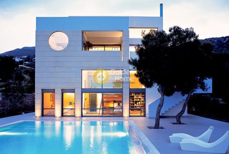 Detached home 345 sqm for sale
