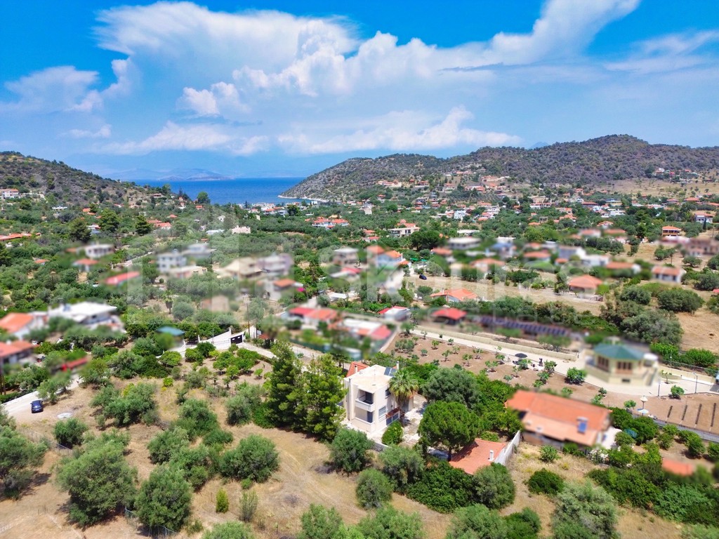 Μονοκατοικία 215 τ.μ. προς πώληση, Σχίνος Λουτρακίου-Περαχώρας
