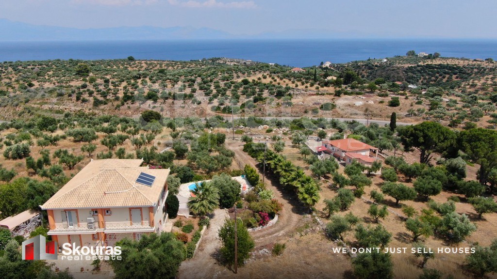 Μονοκατοικία 280 τ.μ. προς πώληση, Βασιλίτσι