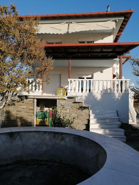 Μονοκατοικία 300 τ.μ. προς πώληση, Λιβαδάκιο
